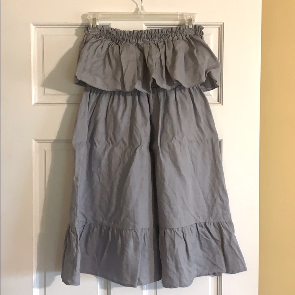 Strapless gray dress